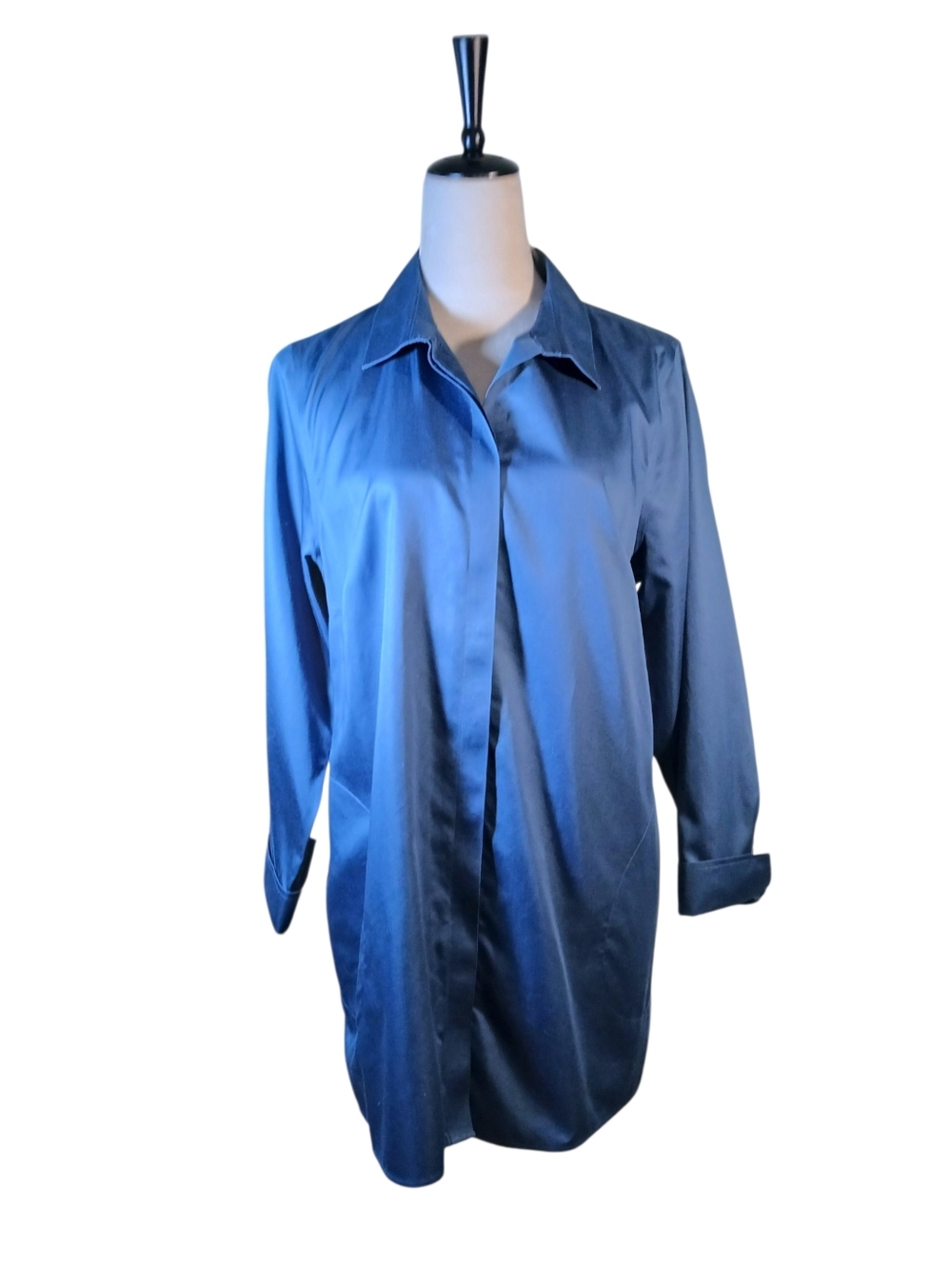 Chicos Button Front Tunic Length No Iron Shirt W Pockets